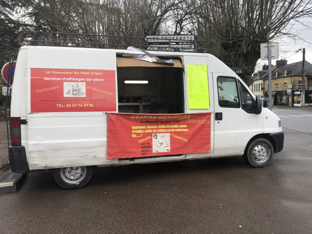 Sur le marché de La Gacilly